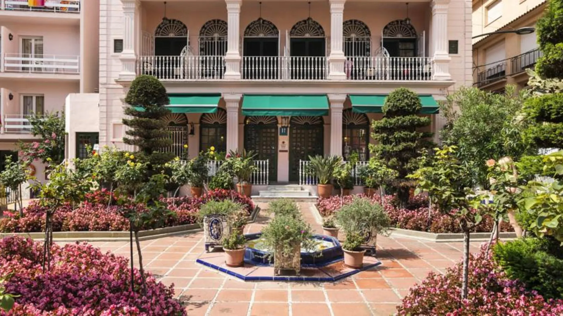 Hotel Guitart Rosa - Adults Only location